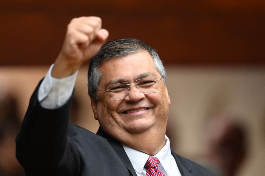 Flávio Dino relatará investigação sobre Lulinha na PF