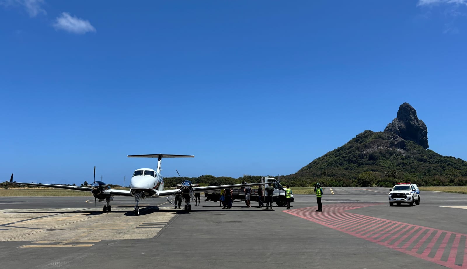 Urnas eletrônicas do segundo turno chegam a Fernando de Noronha