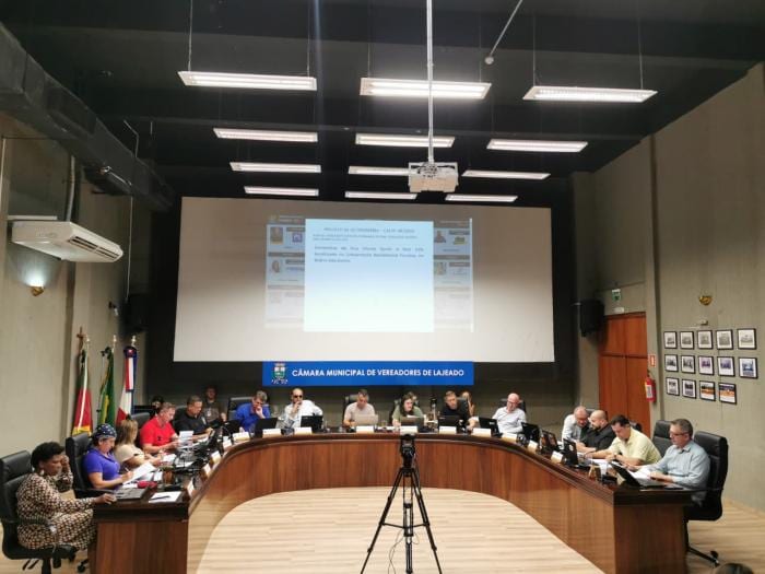 Lajeado amplia vida útil de ônibus escolar até 2037; projeto foi aprovado por unanimidade