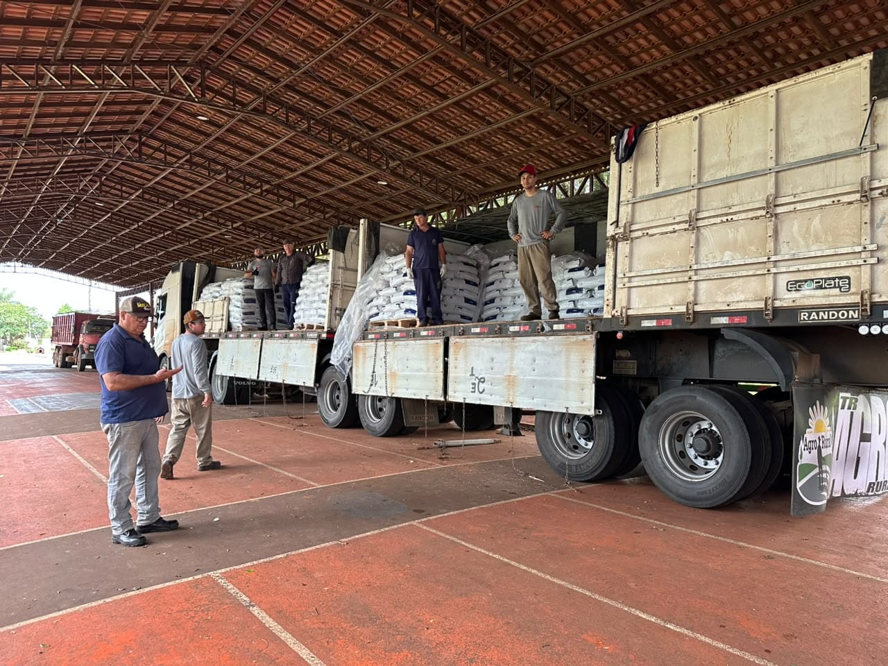 Coronel Barros entrega insumos do Proderenda a 179 agricultores