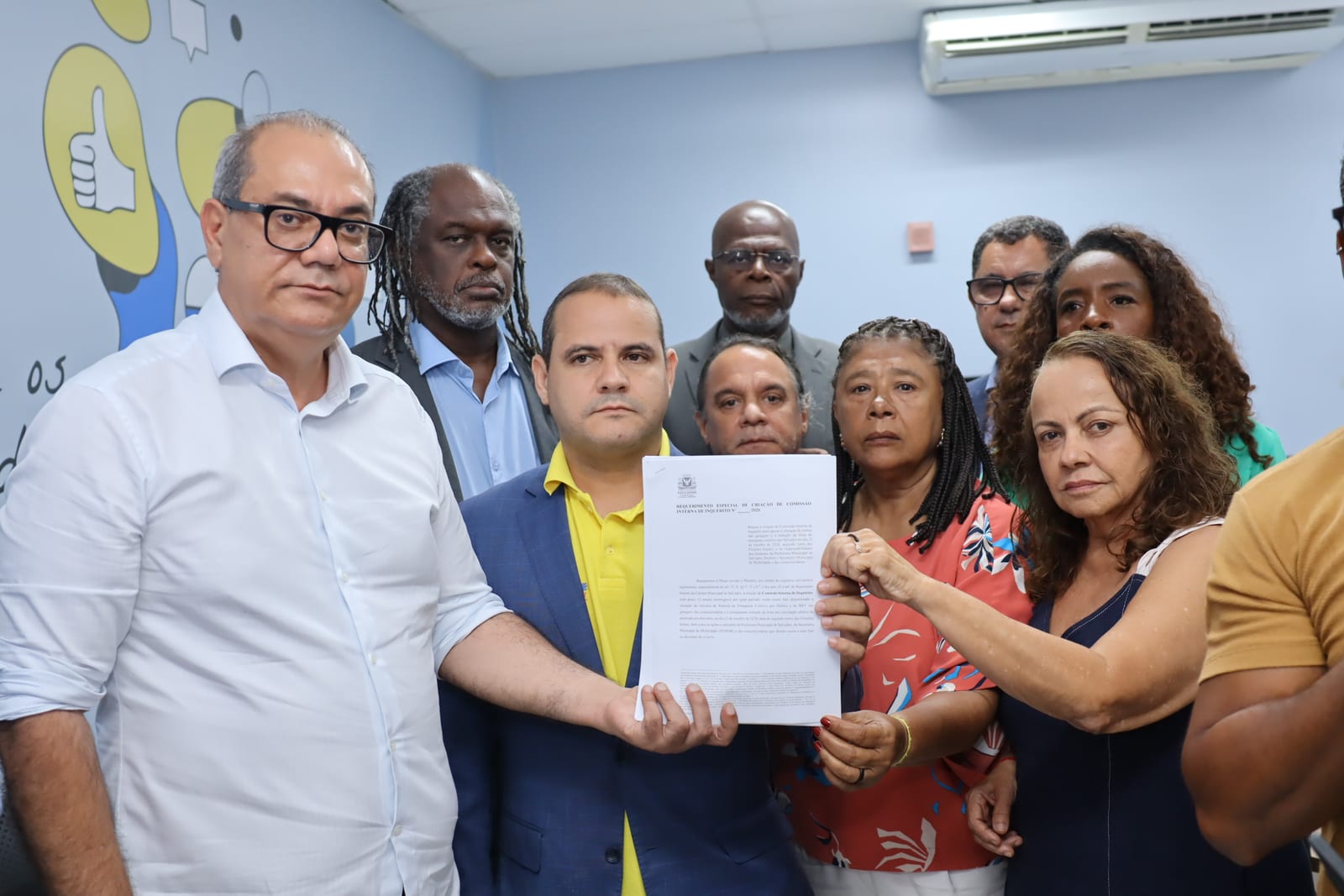 Oposição na Câmara quer abrir CEI para investigar falta de ônibus no 2º turno