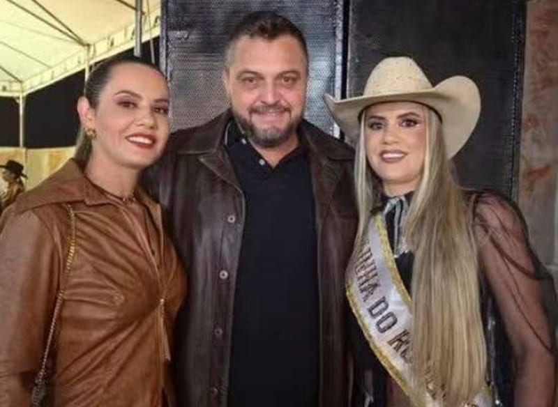 Relacionamento a três entre gêmeas e agricultor repercute nas redes sociais