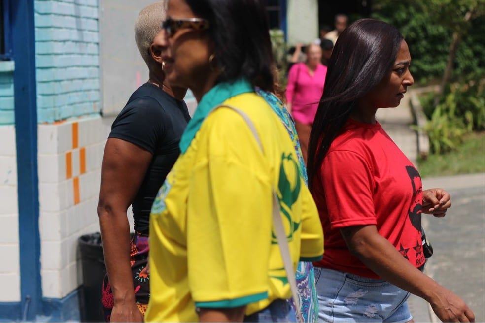 Belo Horizonte (MG): eleitores marcam presença no segundo turno; confira imagens