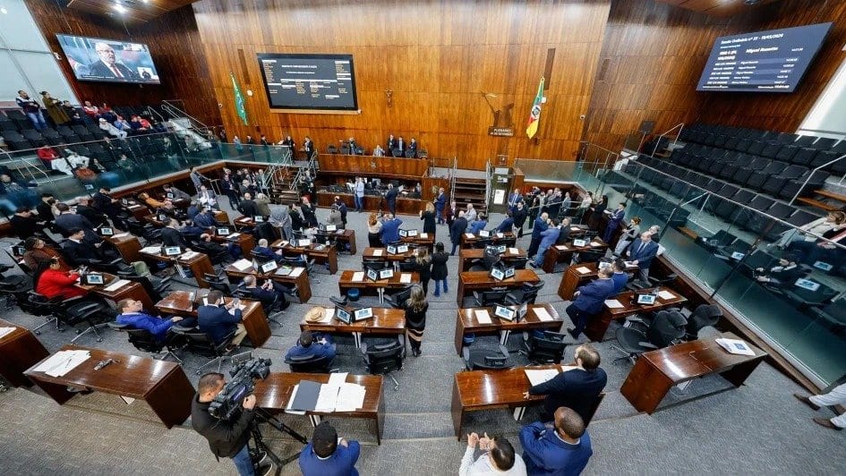 Histórico: Assembleia Legislativa do RS terá 16 mulheres, maior presença feminina já registrada