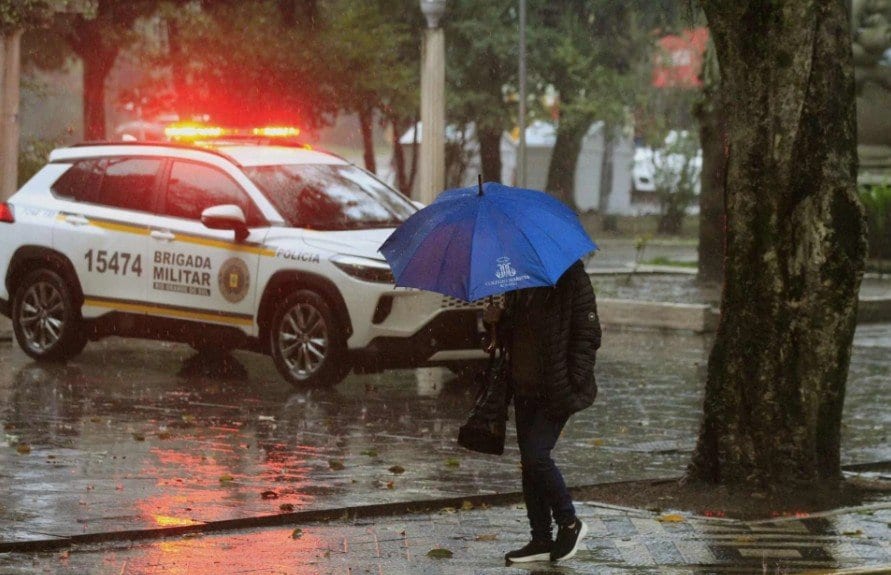 Choveu 40 mm em 12 horas em Canoas, aponta a Secretaria da Defesa Civil e Resiliência Climática