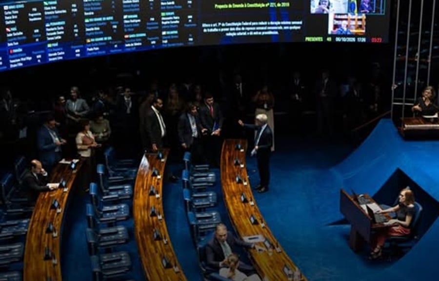Aprovado fim da escala 6×1 e redução da jornada semanal de trabalho para 40 horas