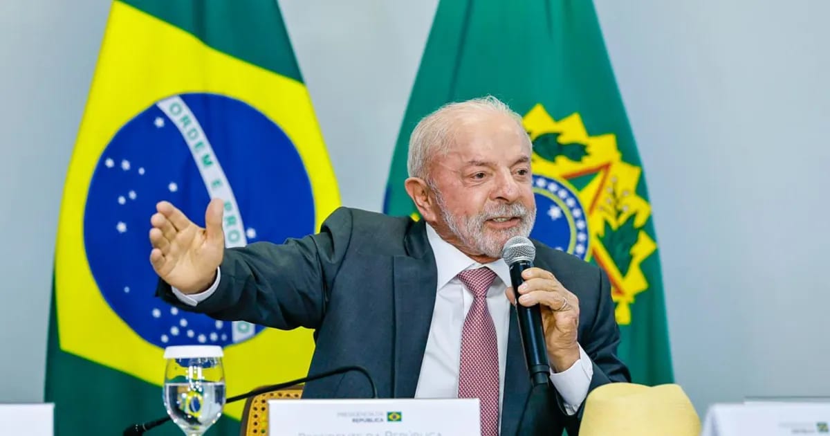 Lula convoca reunião em Brasília para planejar o segundo turno