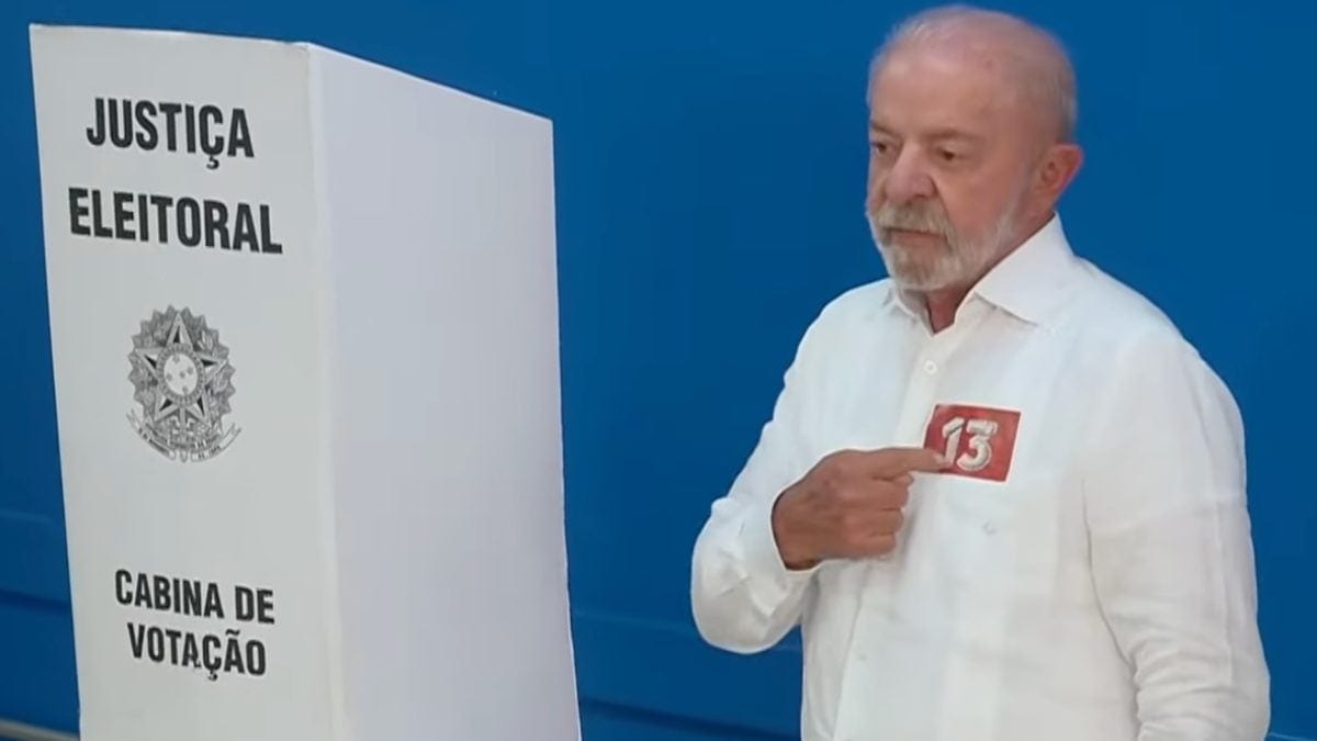 Lula volta em São Bernardo do Campo (SP) com aliados