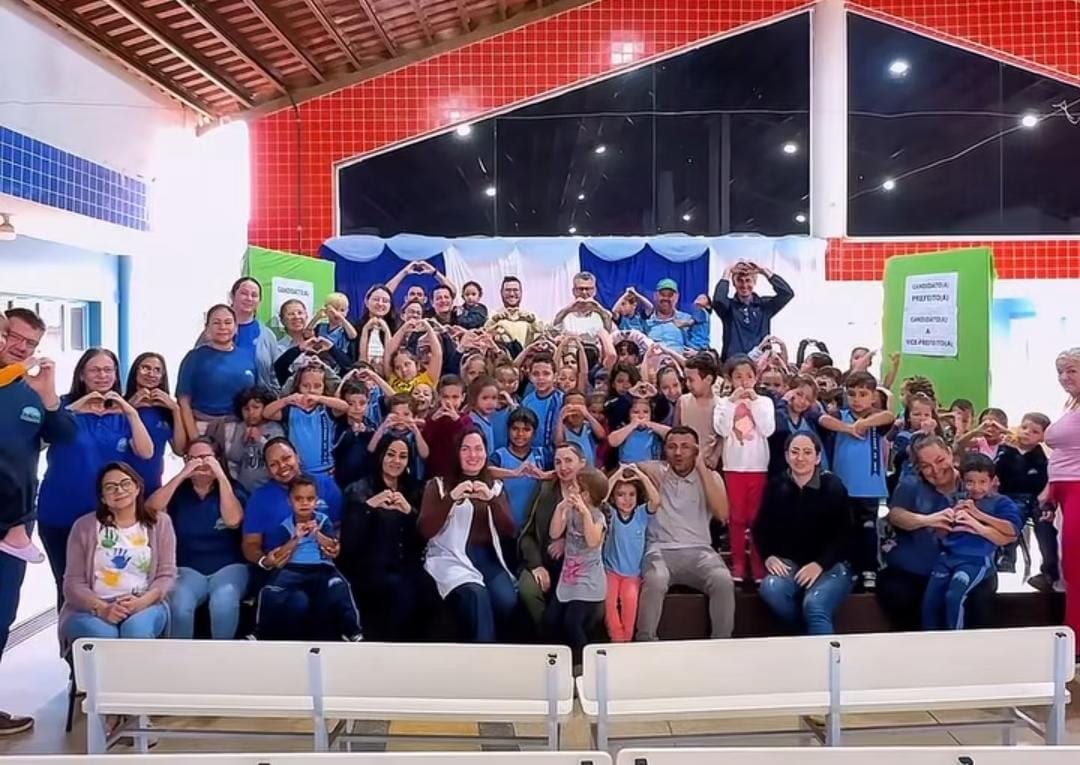Prefeito Terin participa do projeto 'Eleitor do Futuro' no CEMEI Alexander Fú