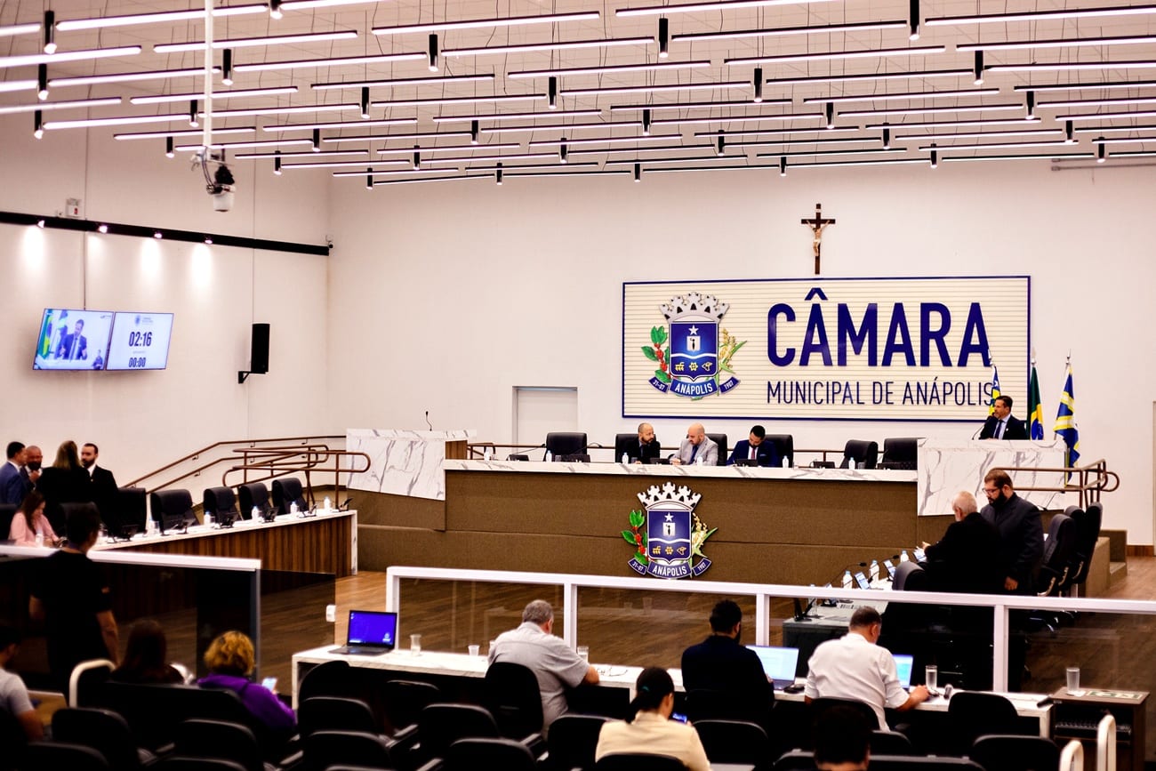 Em retorno, Câmara Municipal tem homenagem a Amilton Filho e “ressaca” eleitoral
