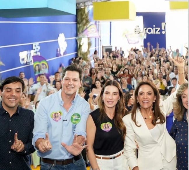 Daniel Vilela reúne cerca de 100 primeiras-damas e prefeitas em Goiânia e firma compromisso de manter e ampliar a rede d
