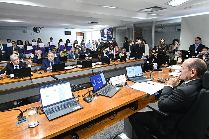 Senado aprova política nacional para pessoas com síndrome de Tourette