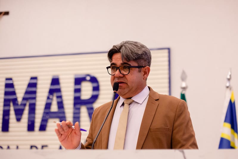 Elias do Nana pressiona prefeitura por barreiras contra caminhões no Calixtópolis