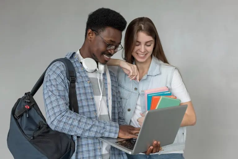Estudantes têm até segunda-feira para renegociar dívidas do Fies pelo Desenrola 2026