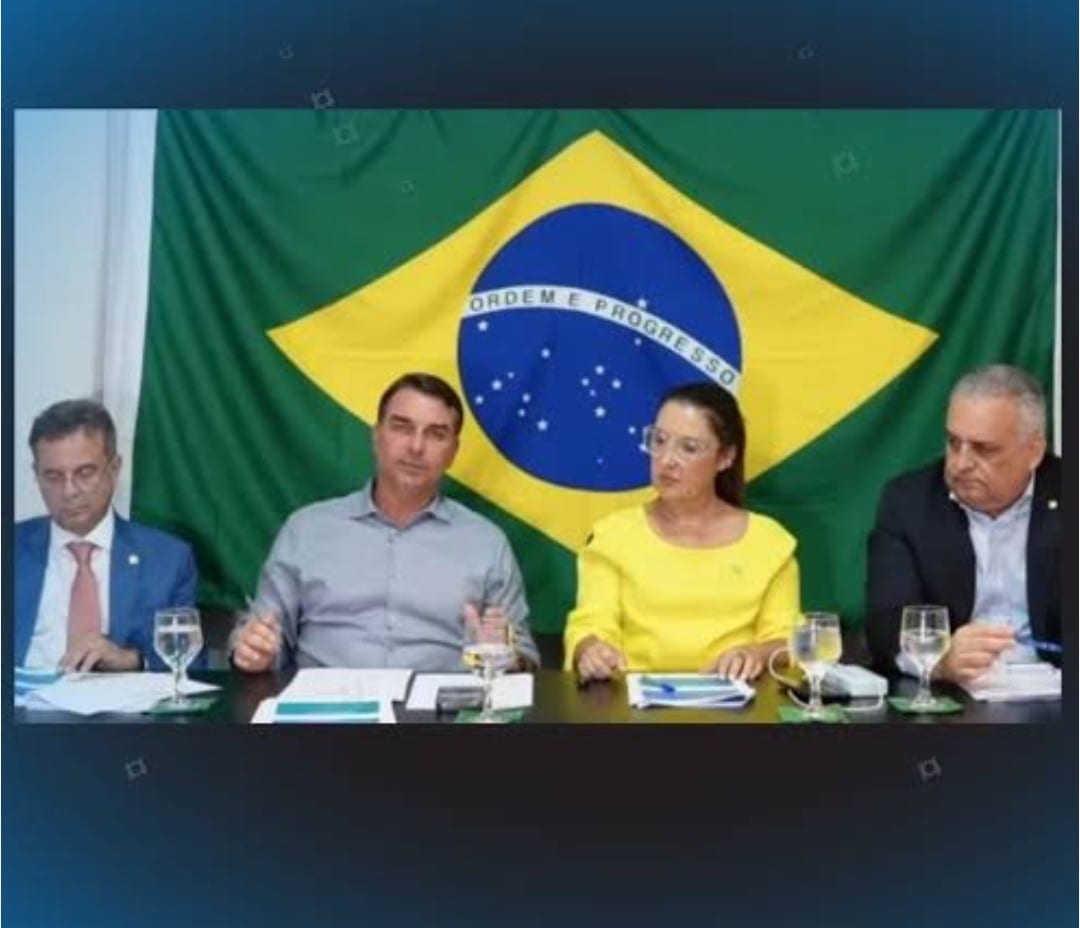 Flávio Bolsonaro propõe regra fiscal vinculada à dívida pública