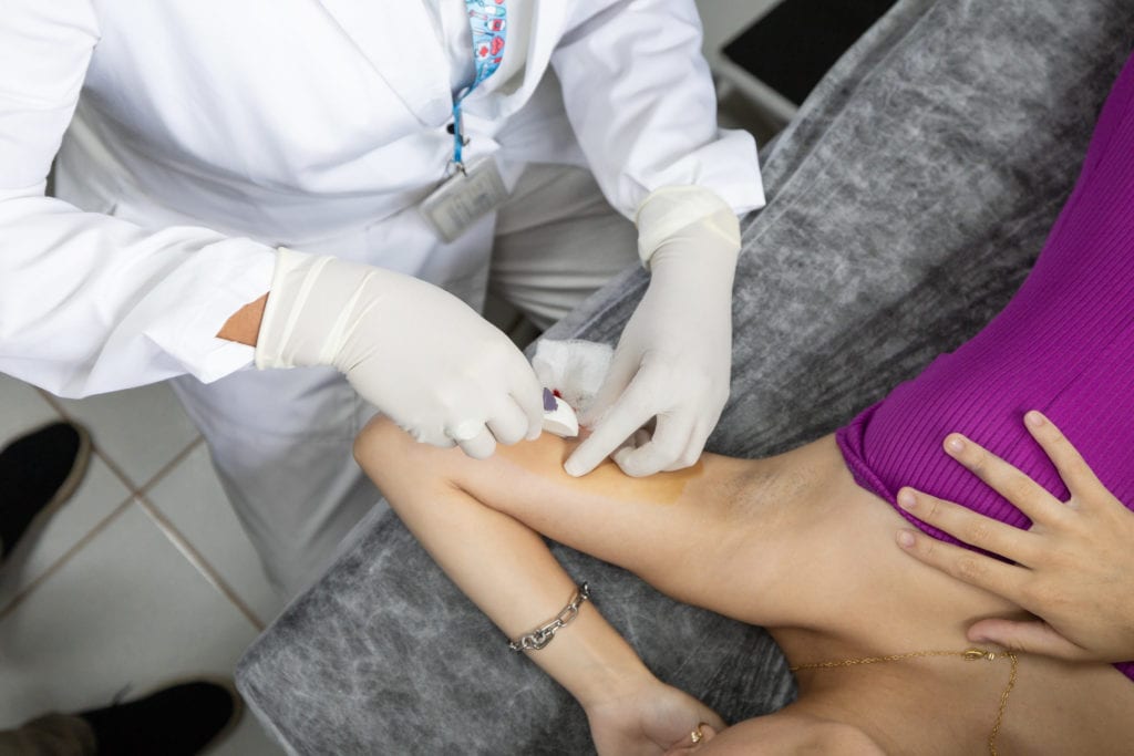 Ouvidor oferece Implanon grátis pelo SUS para mulheres de 14 a 49 anos