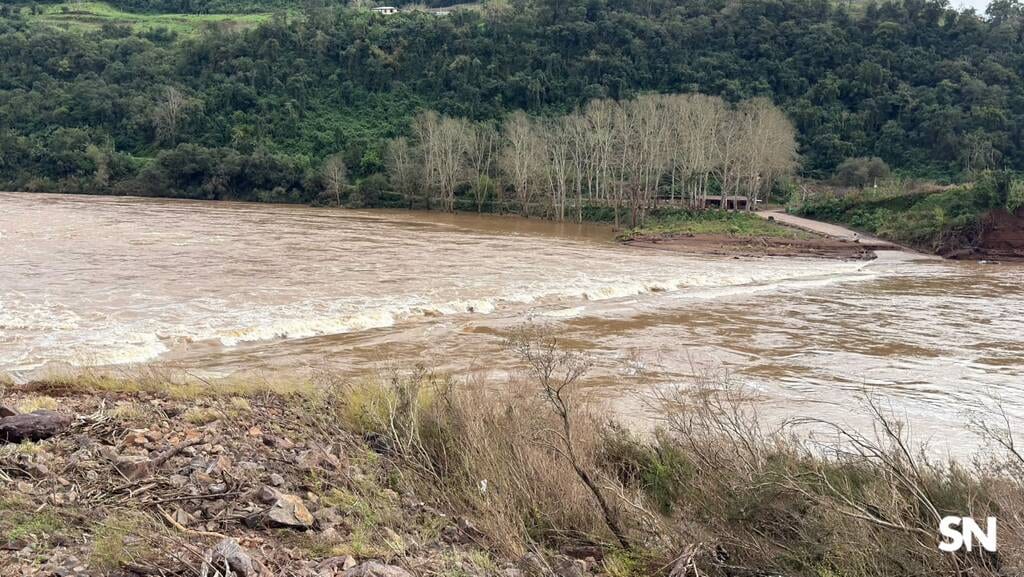Ponte de Cotiporã segue interditada após deslocamento de 20 cm
