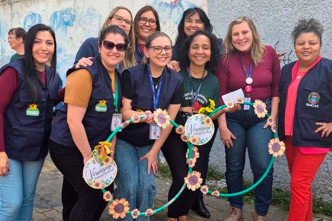 Música e emoção aproximam jovens e idosos em exposição ao ar livre em Cachoeirinha