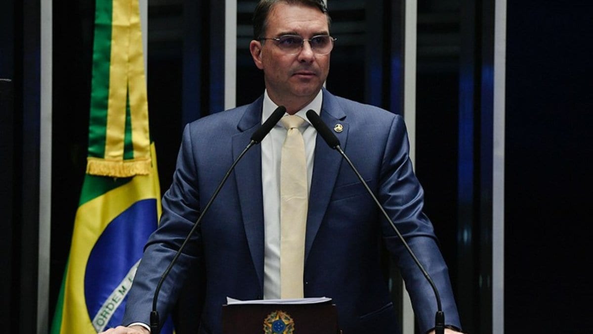 40 horas e 2 folgas: o que a PEC do fim da 6×1 diz de verdade e por que até Flávio vai votar a favor