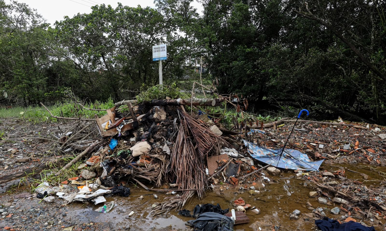 Prefeitura recolhe quase 92 toneladas de lixo em limpeza na zona Leste de Joinville