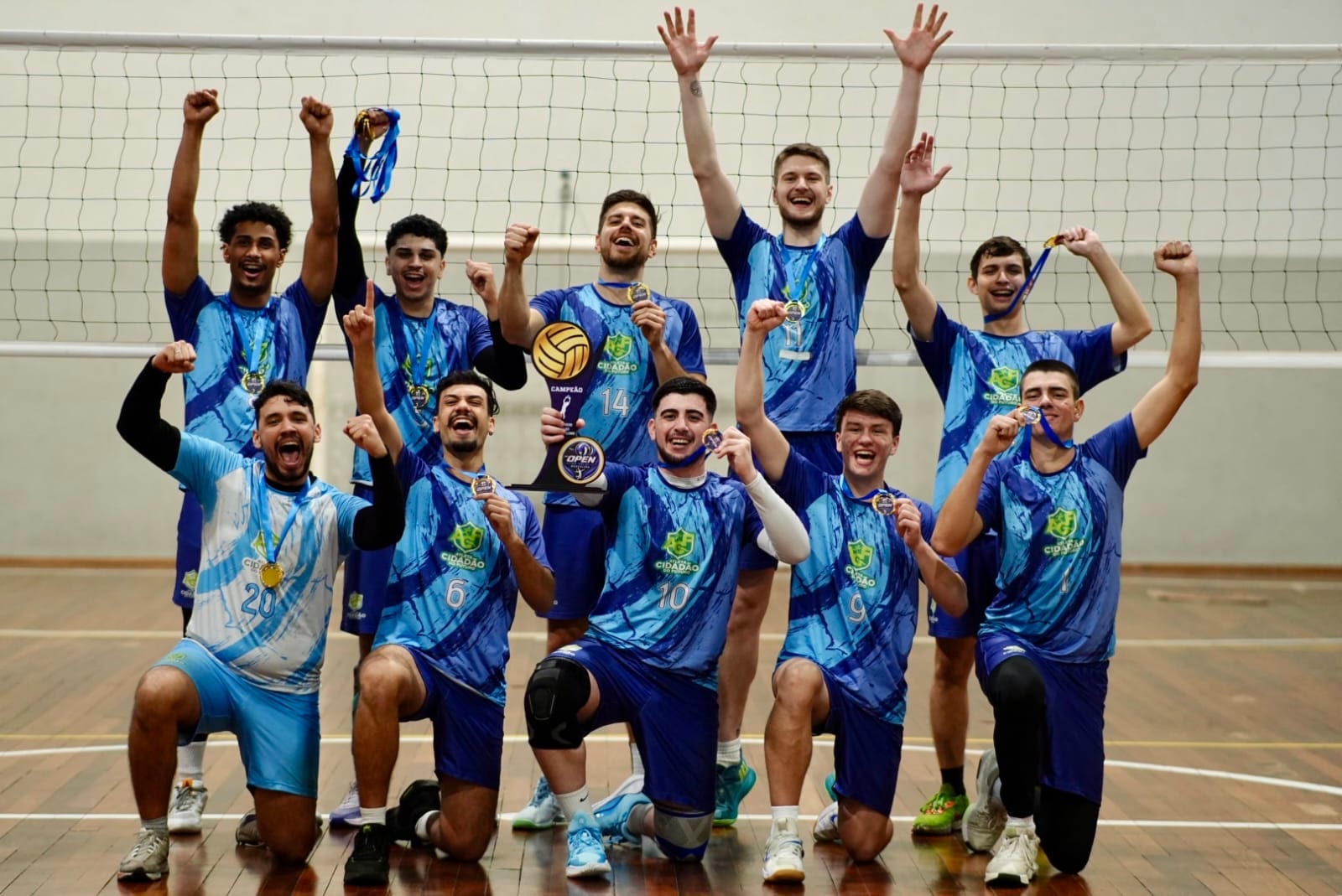 Canoas se destaca no voleibol masculino com apoio da Prefeitura