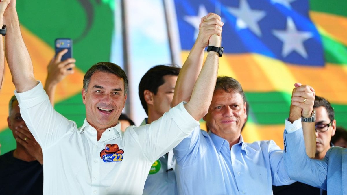 ‘Esse projeto é de Deus’ diz Tarcísio sobre Flávio Bolsonaro na disputa pela presidência
