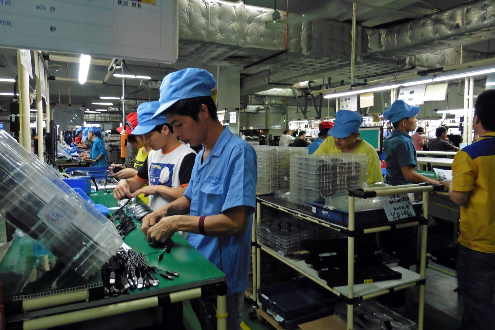 China cria 10,52 milhões de empregos urbanos até setembro