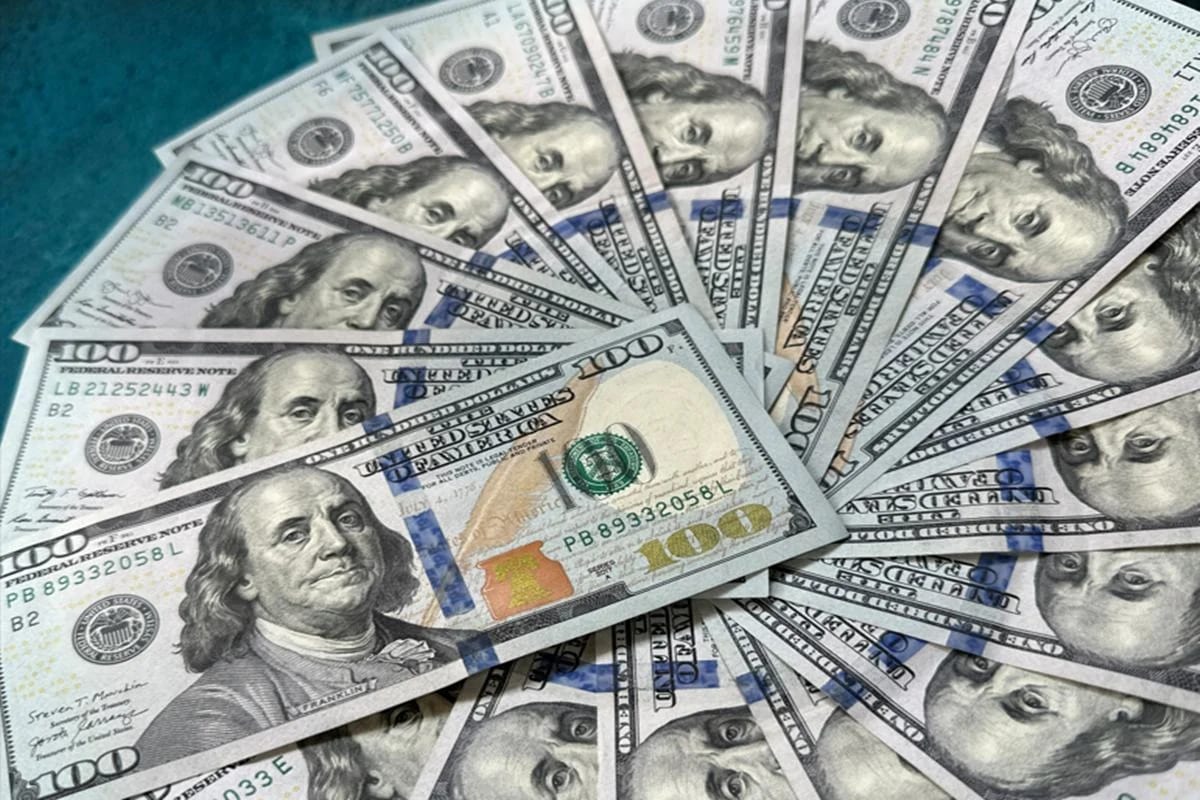 Dólar cai a R$5,09 e Bolsa sobe com empate entre Lula e Flávio em pesquisa