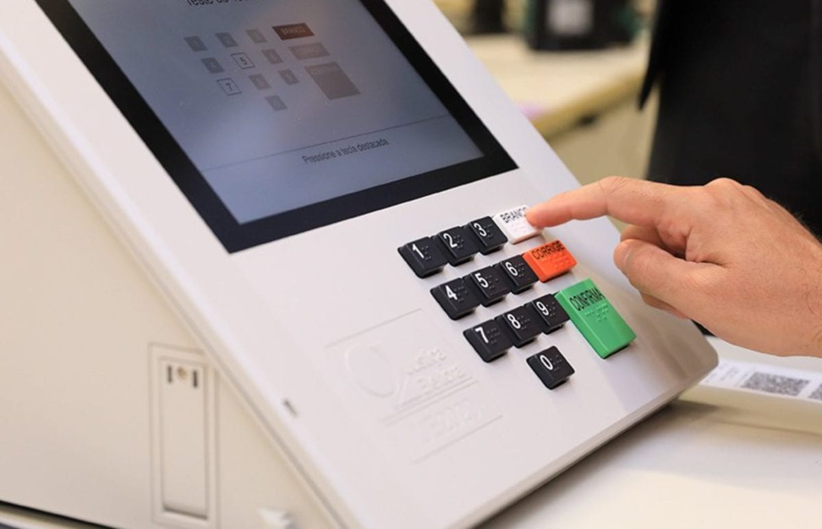 Prorrogação da votação teve baixa procura e frustração de eleitores