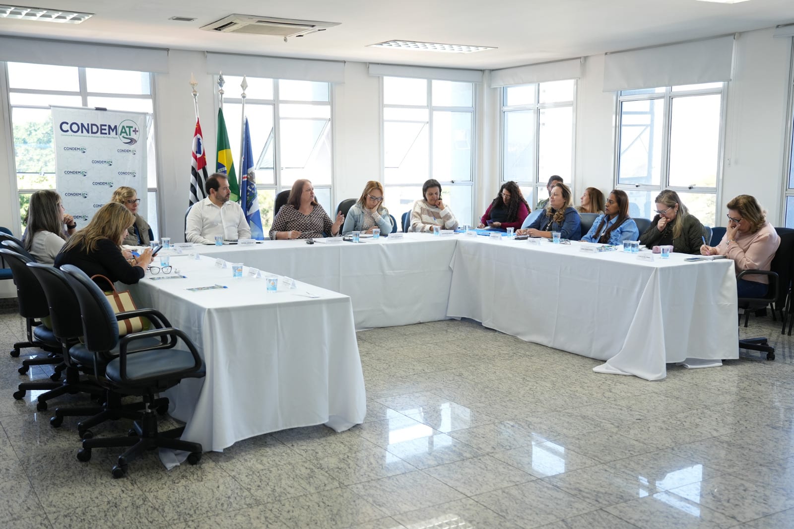 7º Fórum Internacional de Educação do Alto Tietê começa com debate sobre Educação Especial e Inclusiva; desempenho ruim