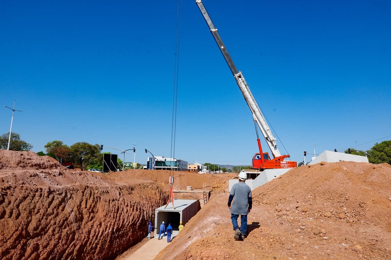 Obra de macrodrenagem na LO-21 chega ao sudoeste de Palmas