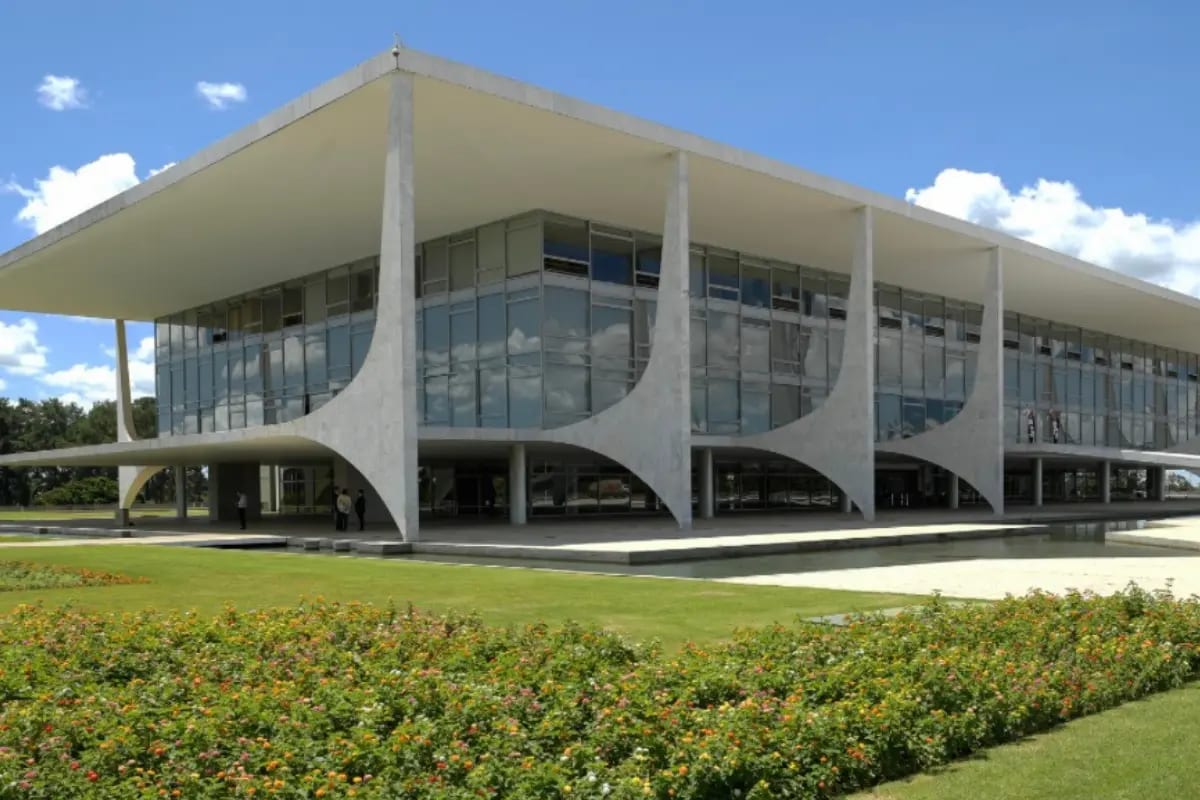 Posse presidencial será em 5 de janeiro de 2027; governadores assumem no dia seguinte