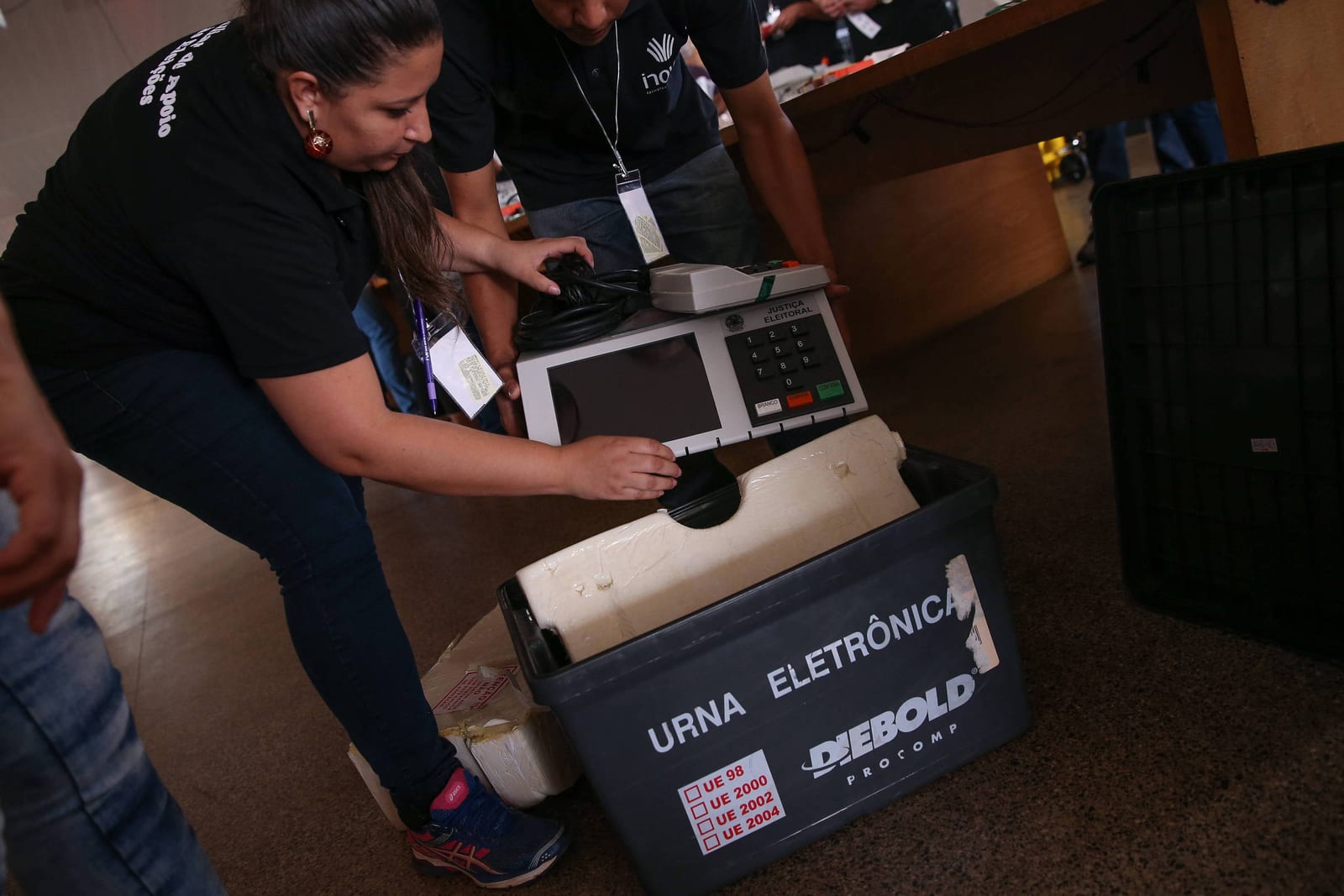 Brasileiros em NJ dizem que não vão às urnas por medo do ICE