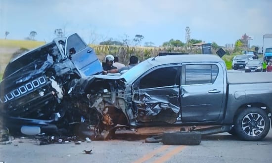 Acidente entre três veículos deixa um ferido na BR-235 em Itabaiana