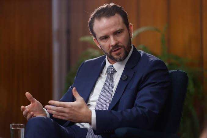 ‘Imposto do pecado’: governo prepara cobrança sobre bebidas, cigarros, veículos e apostas a partir de 2027