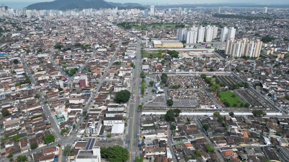 Zona Noroeste celebra 50 anos com entrega de moradias, obras contra enchentes e novo hospital