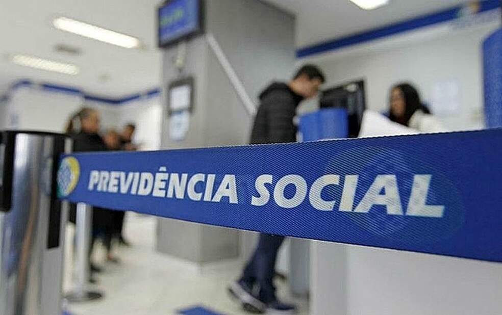 Fila do INSS cai a 1,55 milhão; indeferimentos disparam