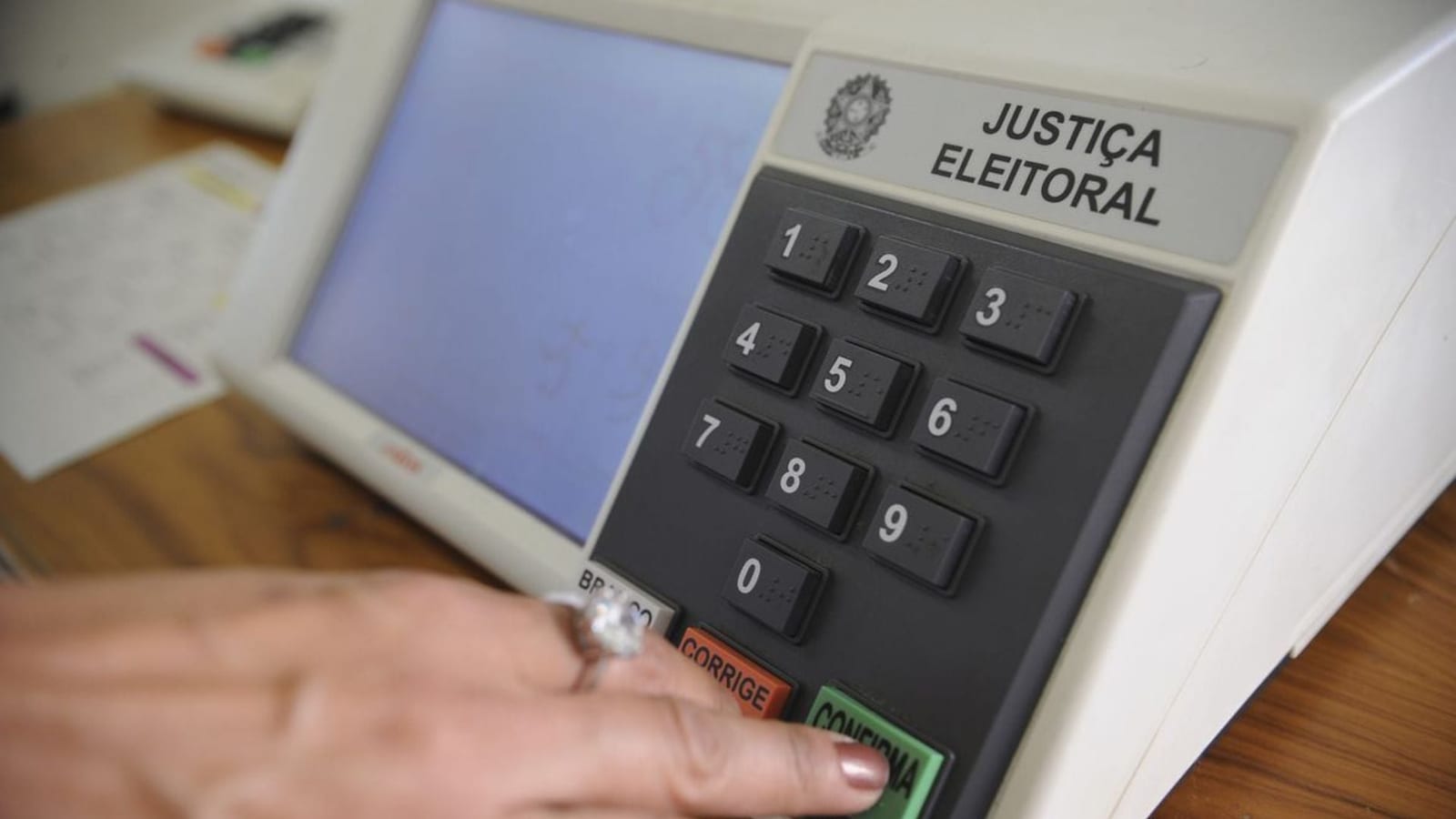 Compra de votos lidera ocorrências nas primeiras horas das Eleições 2026