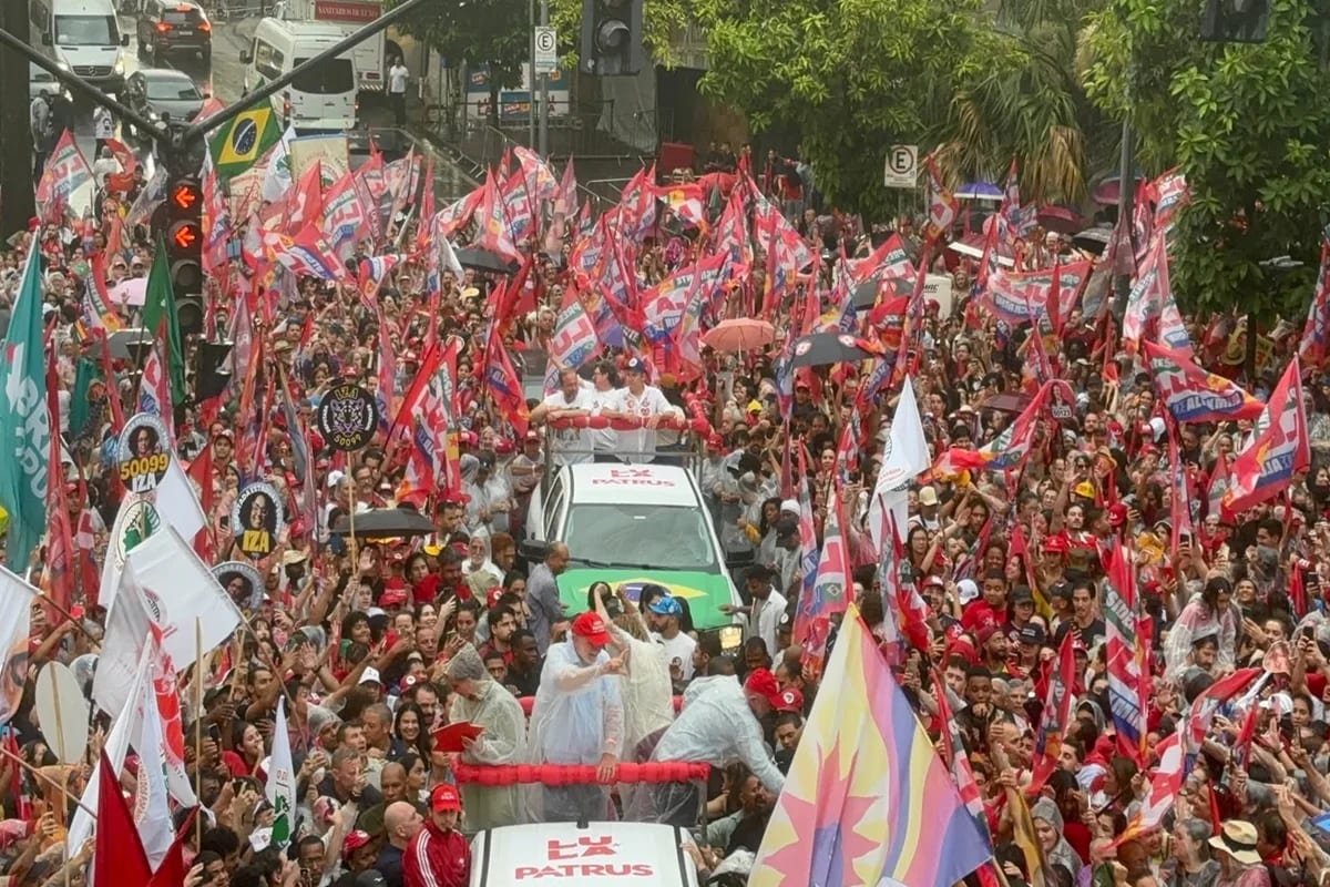 Lula volta a Belo Horizonte nesta quarta (21/10)