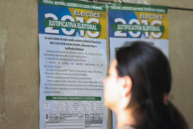 Voto em trânsito e justificativa: o que vale para quem está fora no domingo (4)