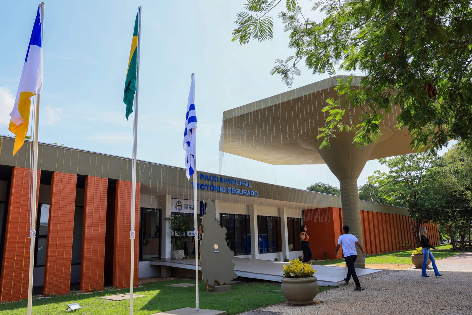 Mudanças no Paço: prefeito de Palmas promove alterações em três secretarias municipais