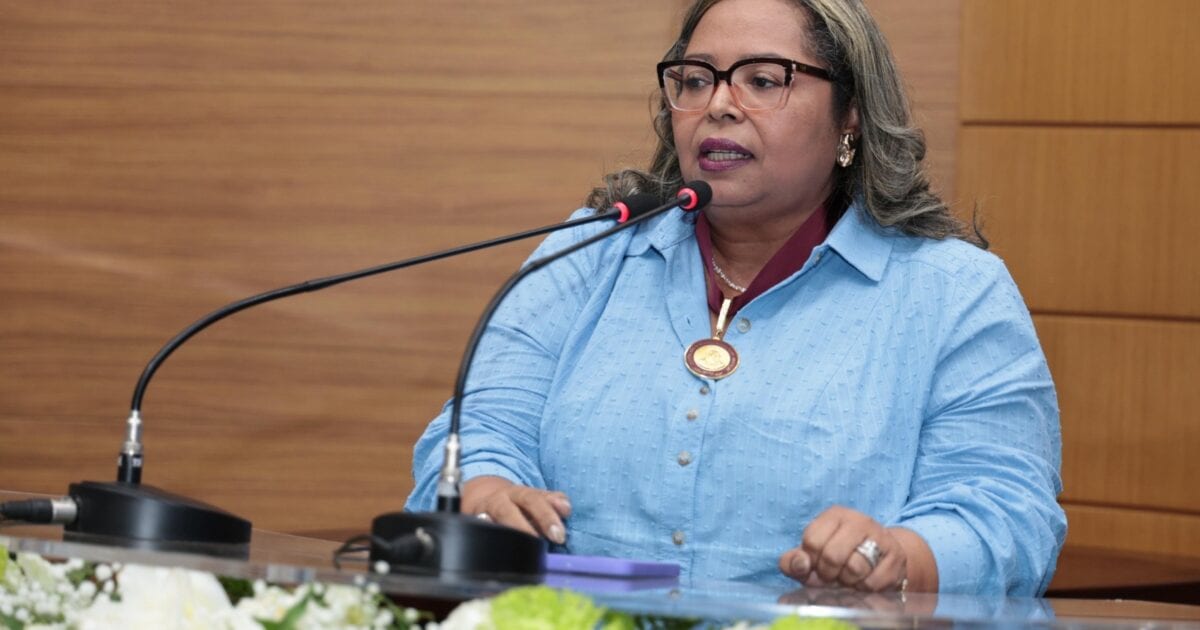 Isabel Ferreira defende direitos humanos e assistência social como candidata a federal