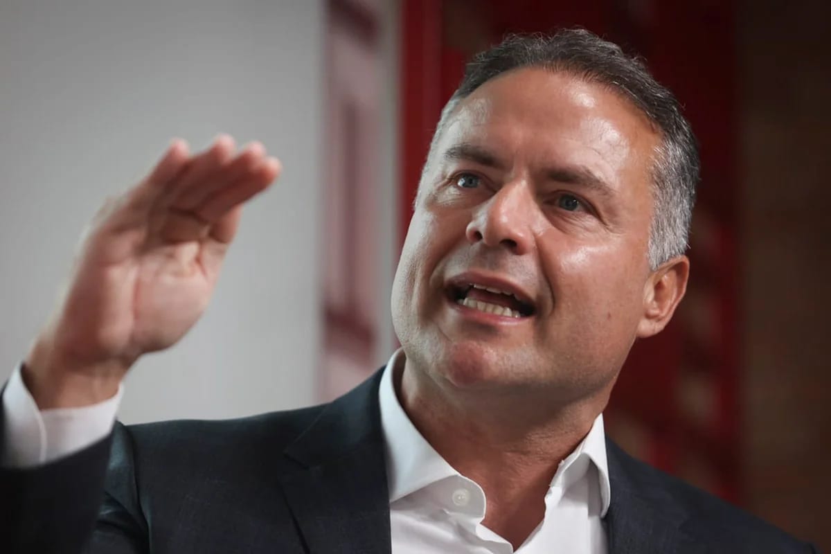 Renan Filho registra candidatura ao governo de Alagoas
