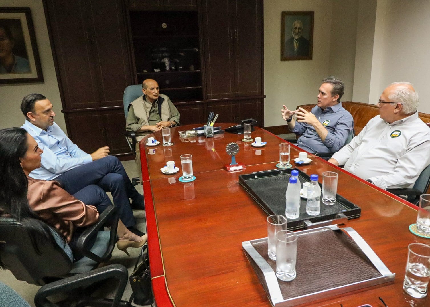 Vice-governador Felicio Ramuth cumpre agenda na região e destaca experiência de Denis Andia