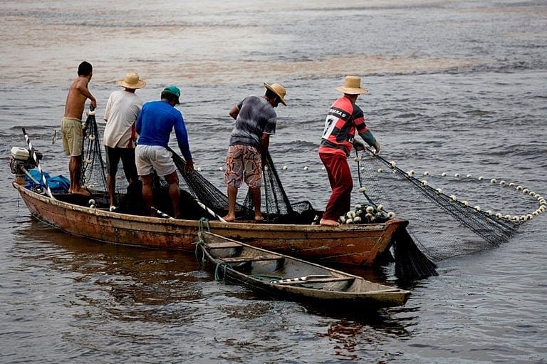 Rio Grande cria política para levar EJA a pescadores embarcados