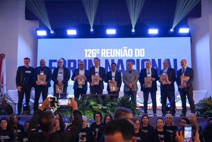 Prefeitos pedem ao Congresso derrubar vetos de Lula ao Marco Legal do Transporte