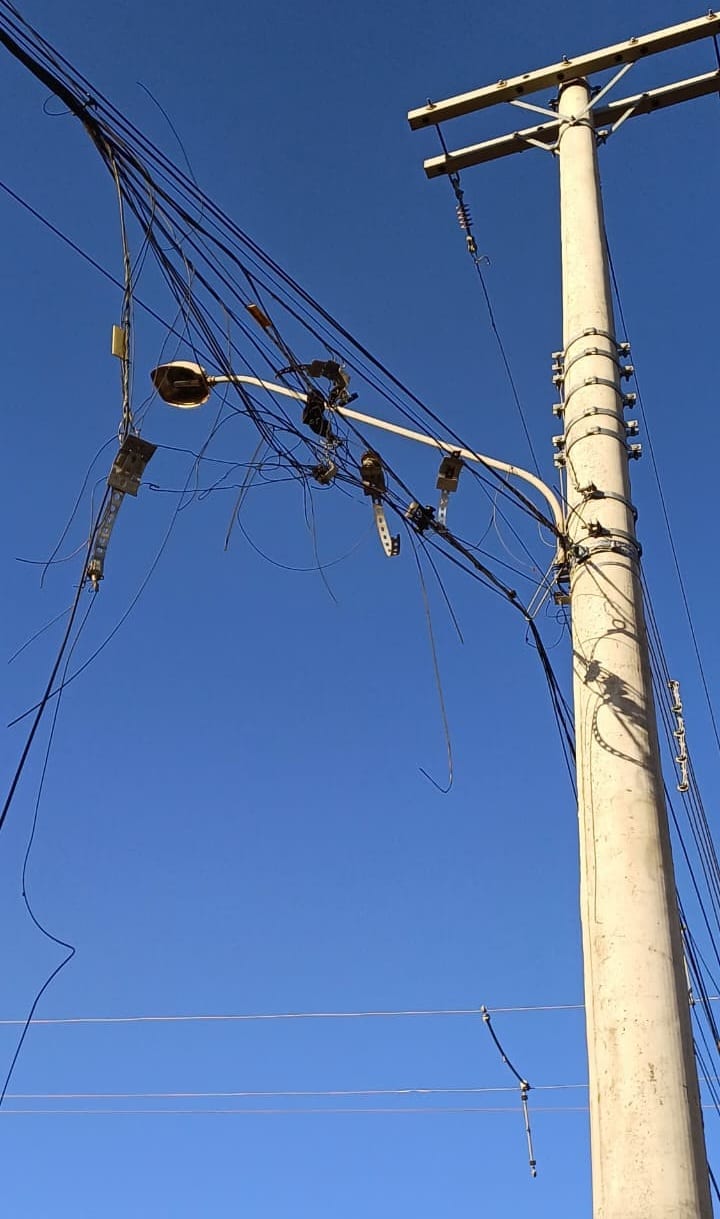 Carlim propõe mutirão para retirar fios soltos em Votuporanga