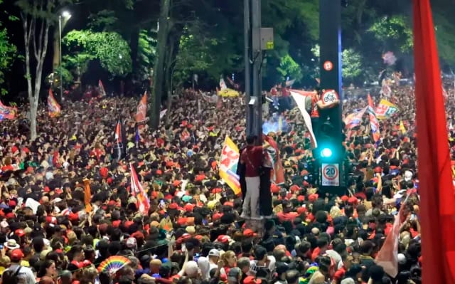 ‘Resultado da eleição deu sobrevida à democracia brasileira’