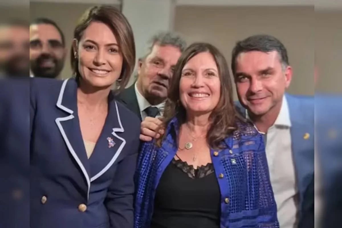Flávio, Michelle e Bia convocam motociata em Brasília