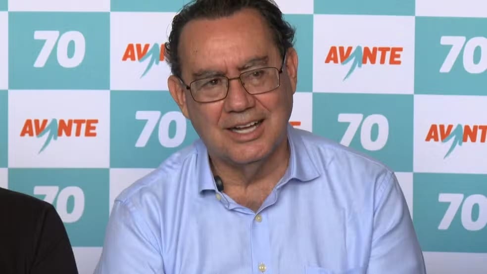 “Fator Cury”: escritor cresce e muda cenário da eleição presidencial